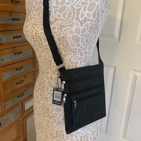 Four Pocket Organizer - Geometric Pattern - Crossbody Handbag –Black - NWT - Picture 4 of 8